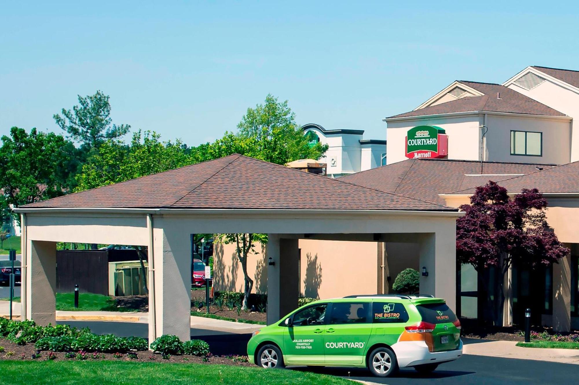 Courtyard By Marriott Dulles Airport Chantilly Hotel Exterior foto