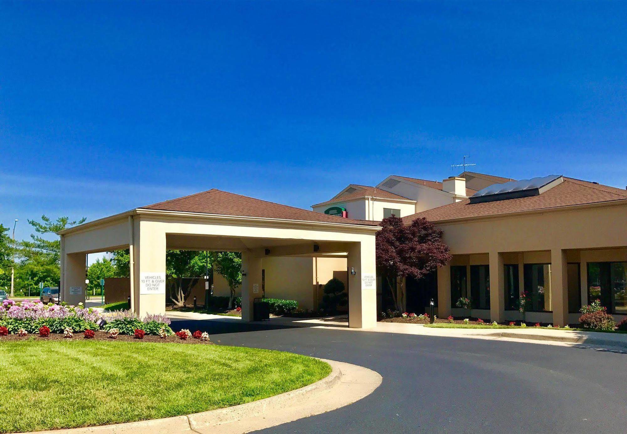 Courtyard By Marriott Dulles Airport Chantilly Hotel Exterior foto