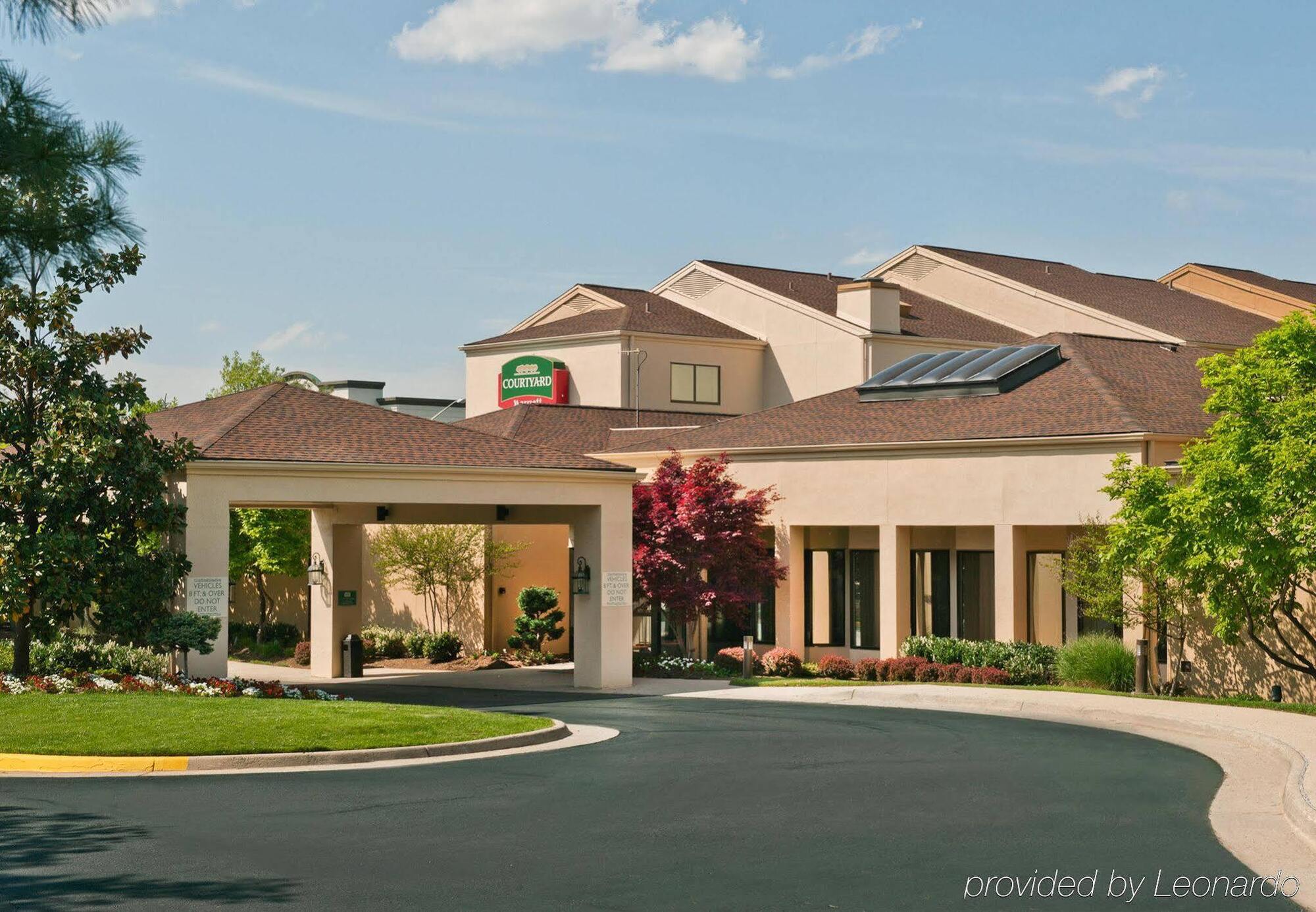 Courtyard By Marriott Dulles Airport Chantilly Hotel Exterior foto